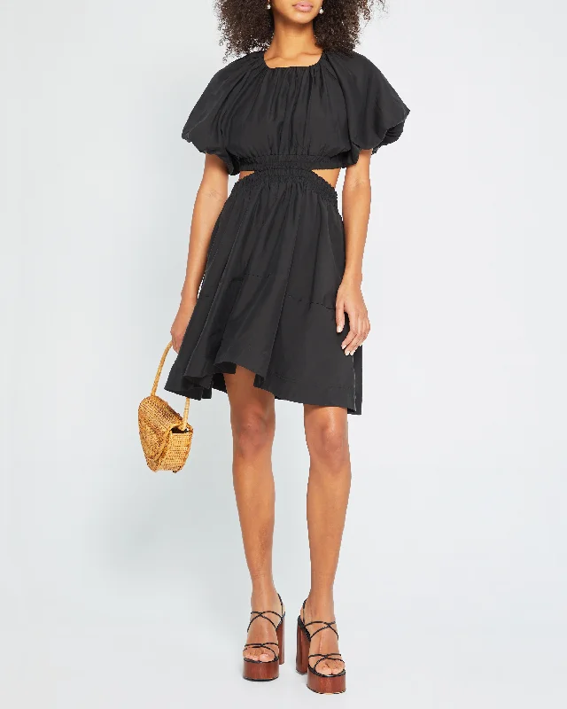 Maxi Dresses for Family Gatherings During HolidaysMayra Dress