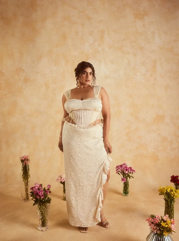 Party Dresses with Lace and Tulle Combo and Bow Accents for Ladies' Fairy Tale LookOttilie Off-White Corset Top and Maxi Skirt Set Party Dresses with Lace and Tulle Combo and Bow Accents for Ladies' Fairy Tale LookOttilie Off-White Corset Top and Maxi Skirt Set