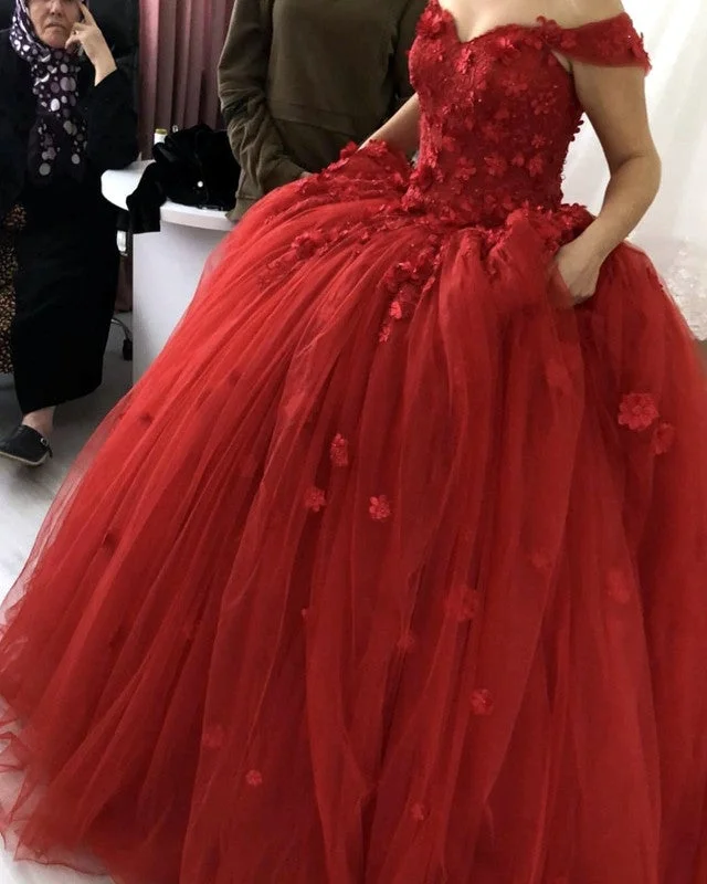 Maternity - friendly wedding dress for expecting bridesRed Quinceanera Dresses Off The Shoulder Ball Gown With 3D Flowers