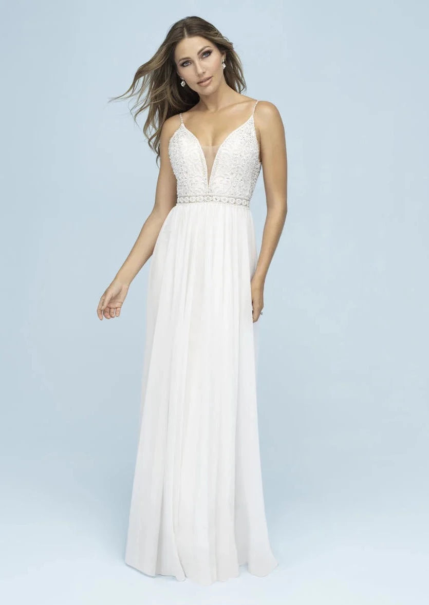 Short - and - sweet tea - length wedding dressAllure 9622