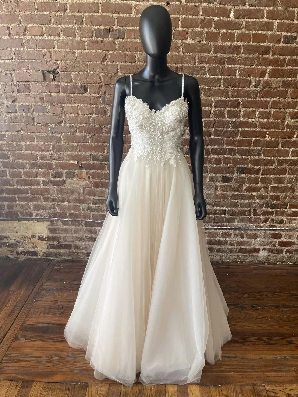 Strapless mermaid wedding dress for a sleek silhouetteIda Torez Lanisdeta