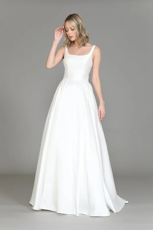 Scarlett - O'Hara - inspired wedding dressMadison