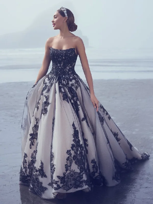 Sleeve - less wedding dress for a summer weddingNorvinia