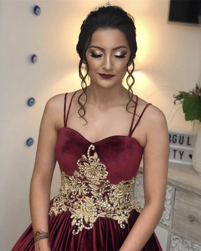 Backless sweetheart neckline wedding dressSweetheart Ball Gowns Velvet Wedding Dresses Gold Lace Embroidery Backless sweetheart neckline wedding dressSweetheart Ball Gowns Velvet Wedding Dresses Gold Lace Embroidery